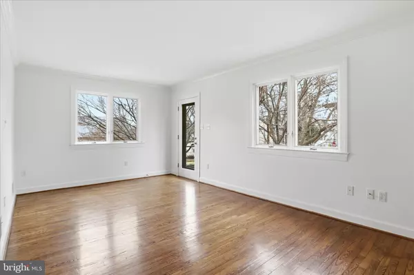 Middleburg, VA 20117,218 E MARSHALL ST