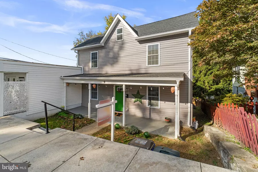 9 9TH AVE, Brunswick, MD 21716