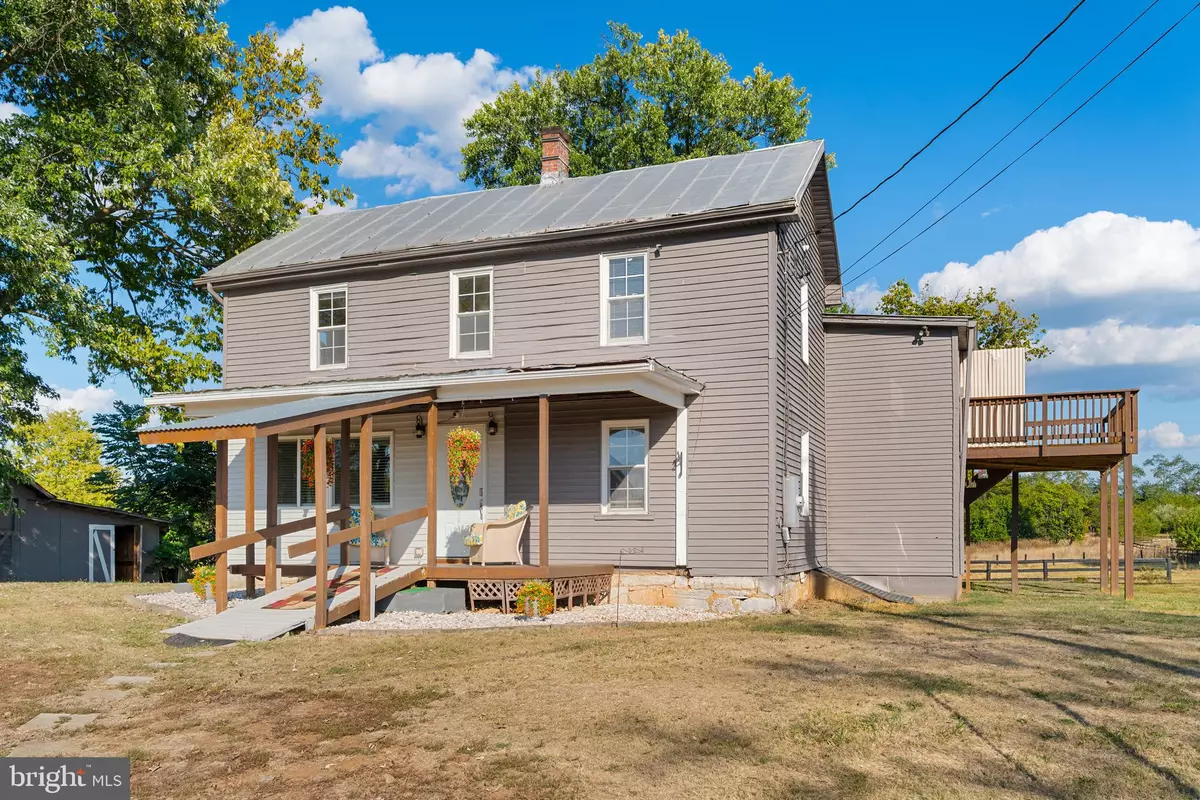 Berryville, VA 22611,962 WADESVILLE RD