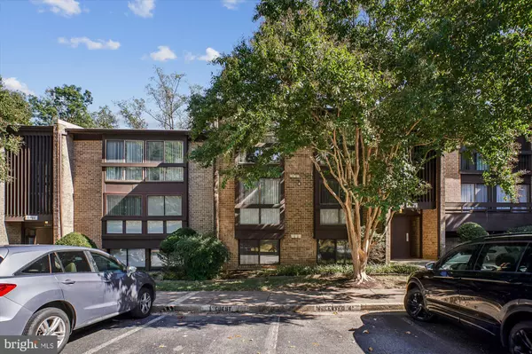 11564 ROLLING GREEN CT #12/100B, Reston, VA 20191