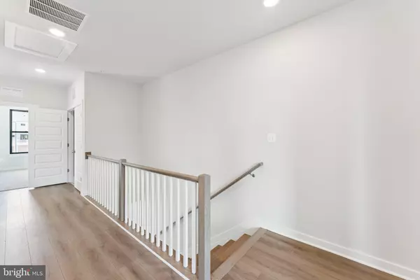 Bowie, MD 20715,5121 ROSIE OLIVER ST ST #59E