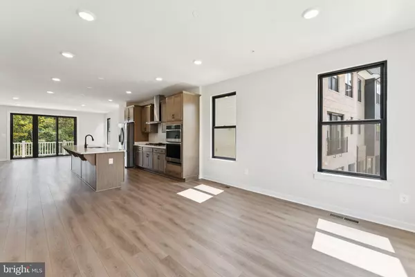 Bowie, MD 20715,5121 ROSIE OLIVER ST ST #59E