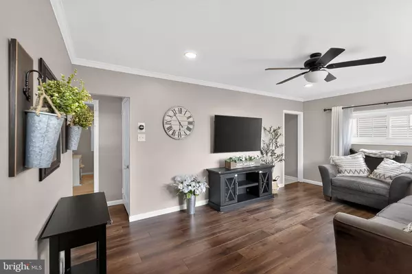 Philadelphia, PA 19116,14044 ERWIN ST