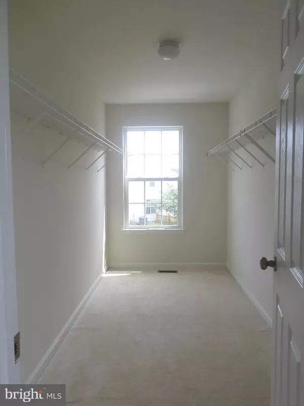 Fredericksburg, VA 22407,9309 BIRCH CLIFF DR