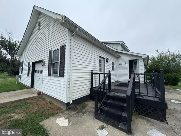 Hague, VA 22469,6525 NOMINI HALL ROAD