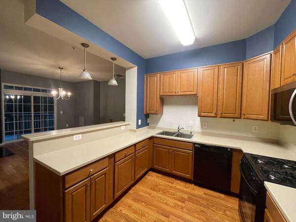 Woodbridge, VA 22191,13953 HOLLOW WIND WAY