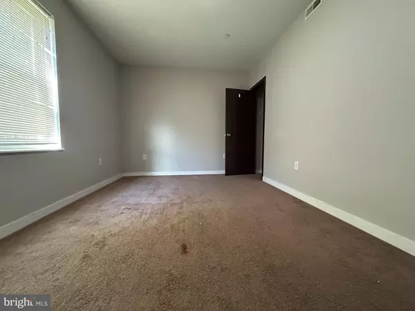 Philadelphia, PA 19121,1704 N 18TH ST #2