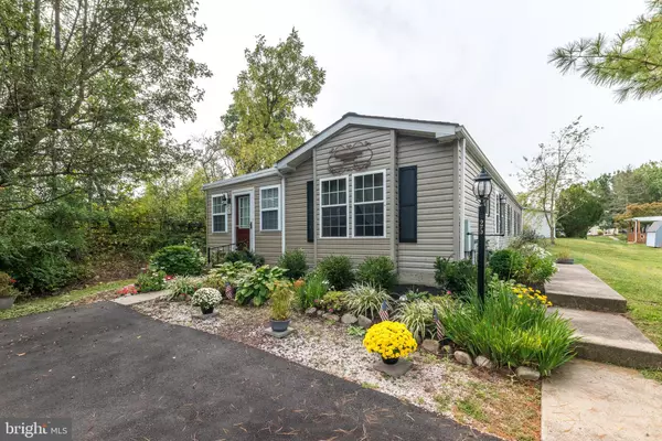 Harleysville, PA 19438,25 CHESTNUT CT E