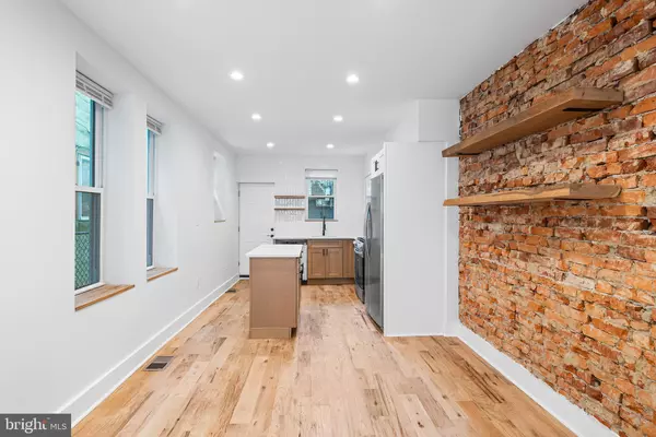 Philadelphia, PA 19145,2115 WATKINS ST