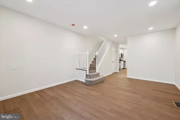Philadelphia, PA 19145,2318 FERNON ST