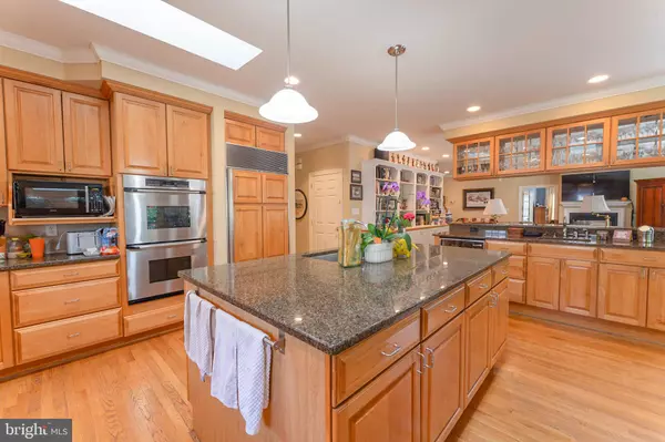 Falls Church, VA 22046,6956 BIRCH ST