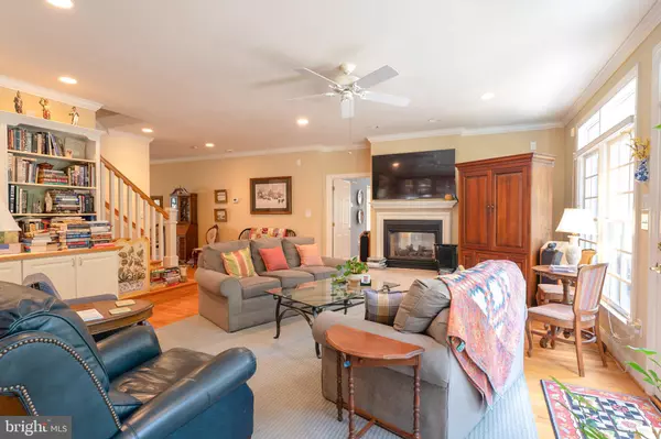 Falls Church, VA 22046,6956 BIRCH ST