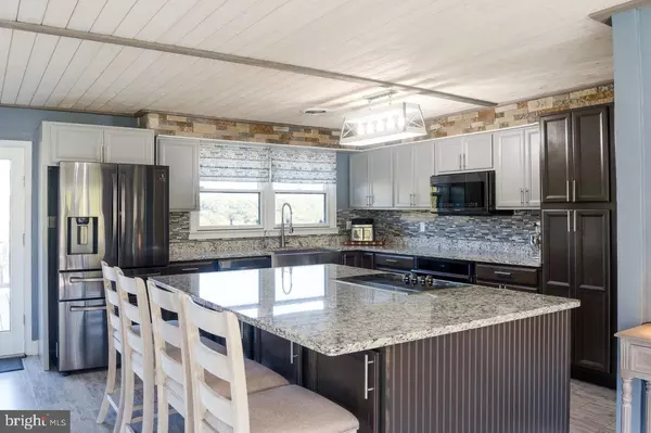 Gore, VA 22637,212 NW WHITACRE RD