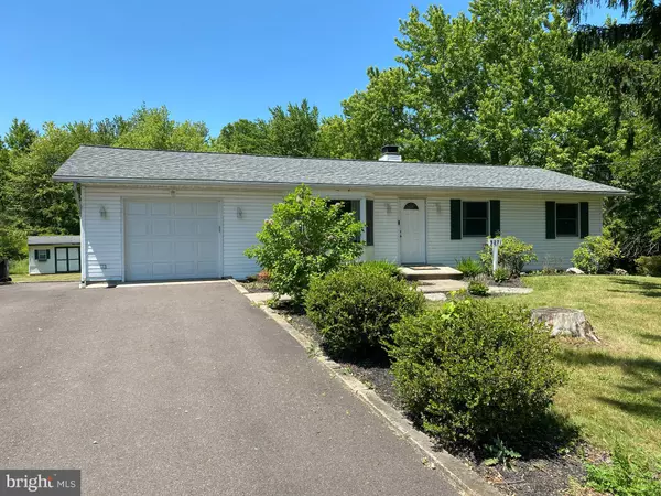 5871 STUMP RD, Pipersville, PA 18947