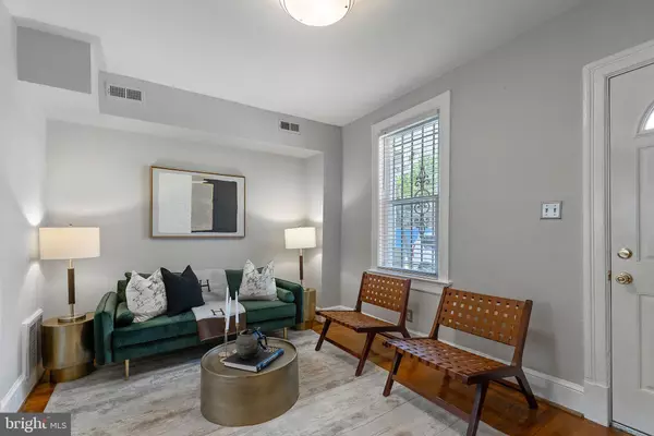 1816 ROSEDALE ST NE, Washington, DC 20002