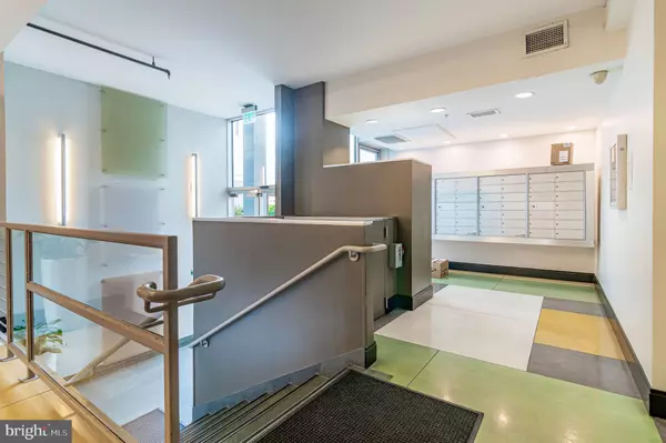 Washington, DC 20001,929 FLORIDA AVE NW #7008