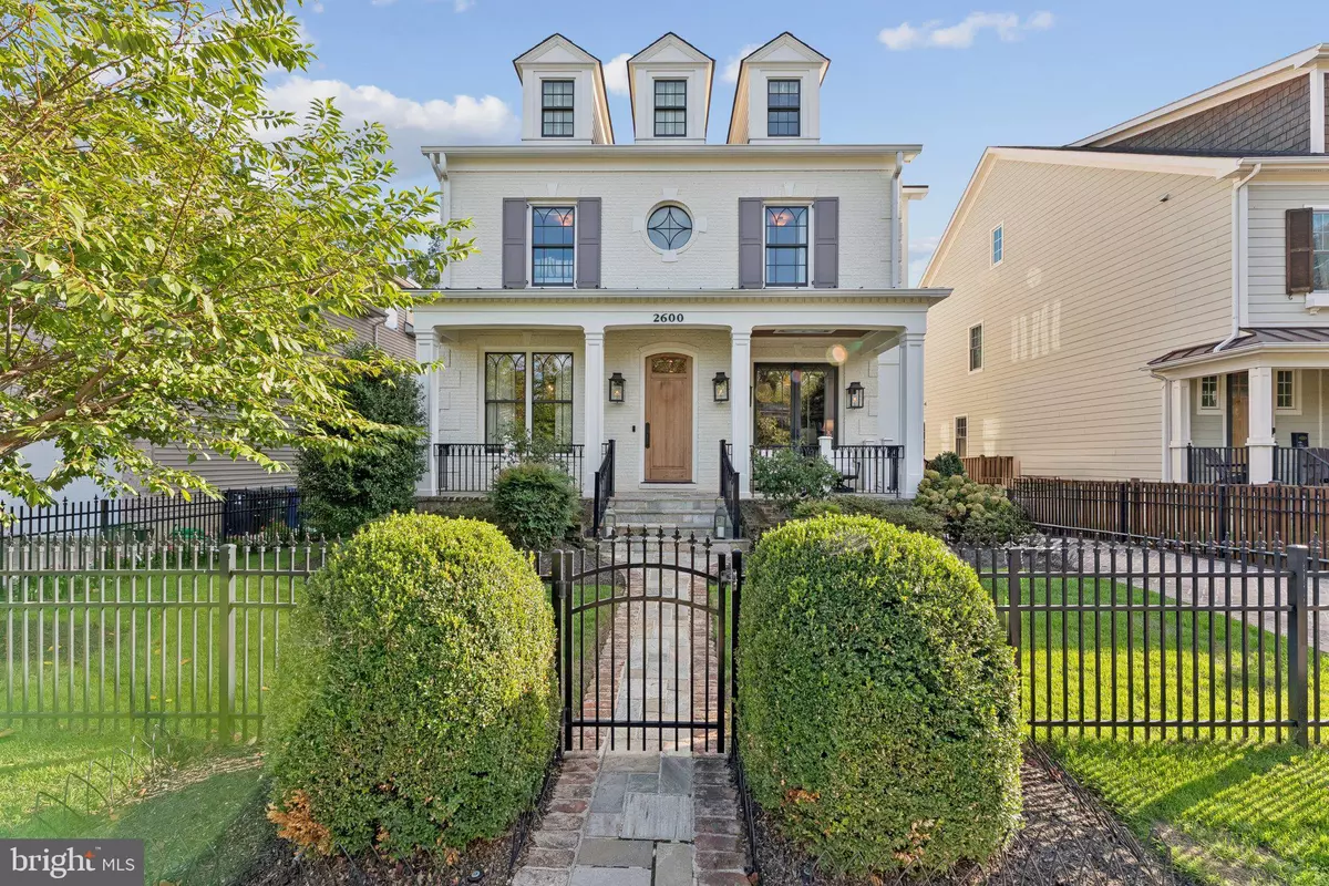 Arlington, VA 22201,2600 12TH ST N