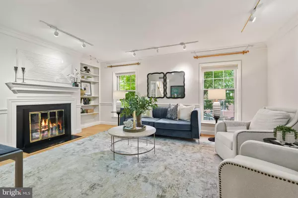 Alexandria, VA 22314,116 CAMERON MEWS