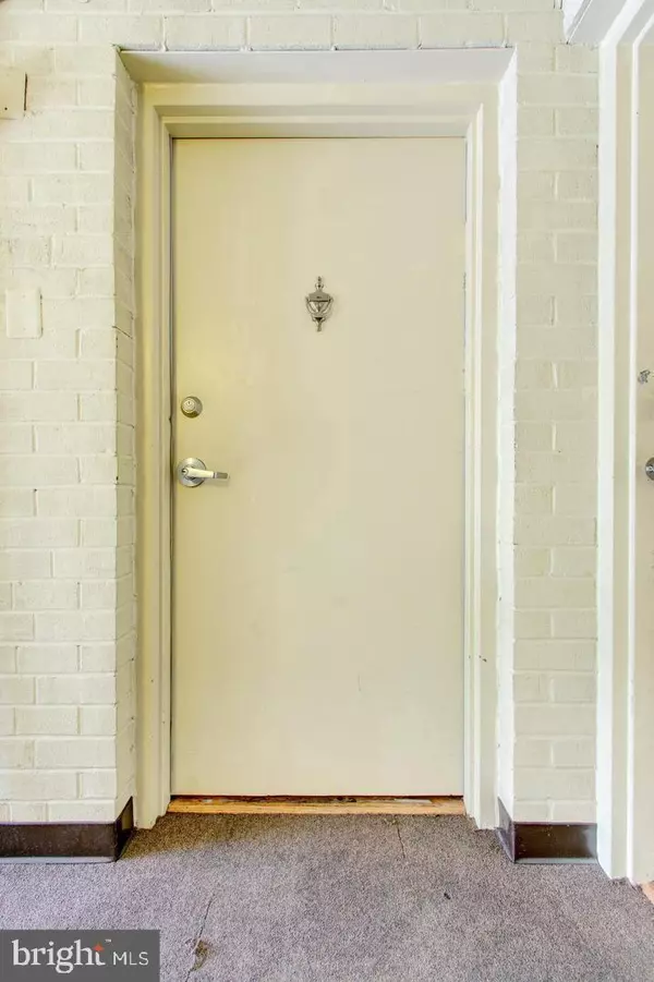 Washington, DC 20020,3111 NAYLOR RD SE #301