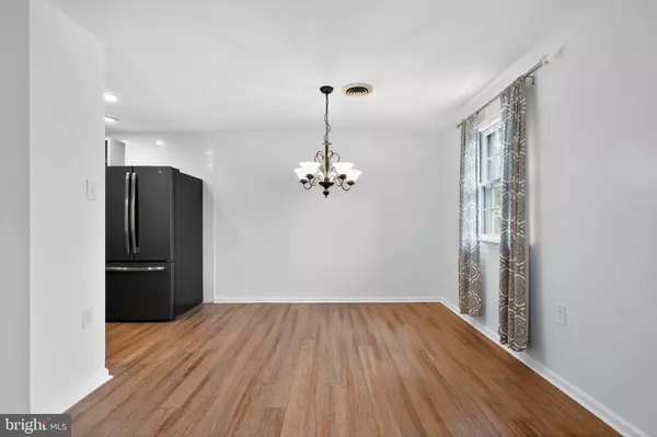 Yardley, PA 19067,908 YARDLEY CMNS CMNS