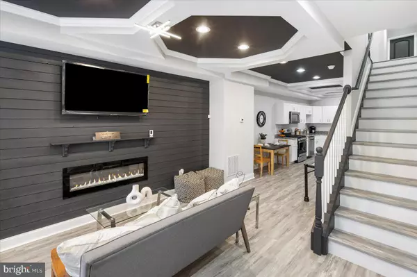 Baltimore, MD 21213,1907 E LAFAYETTE AVE