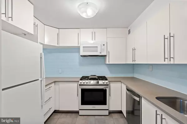 Arlington, VA 22207,4201 CHERRY HILL RD #510