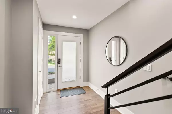 Bethesda, MD 20814,5404 MERRIAM ST