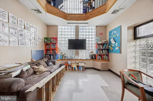 Philadelphia, PA 19140,3414-26 N MASCHER ST