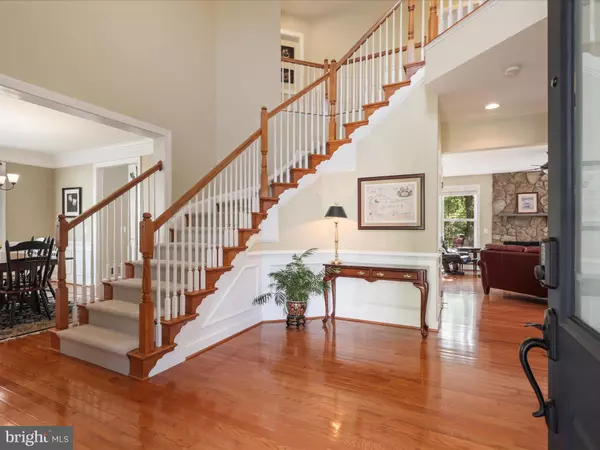 Lorton, VA 22079,8703 FLOWERING DOGWOOD LN