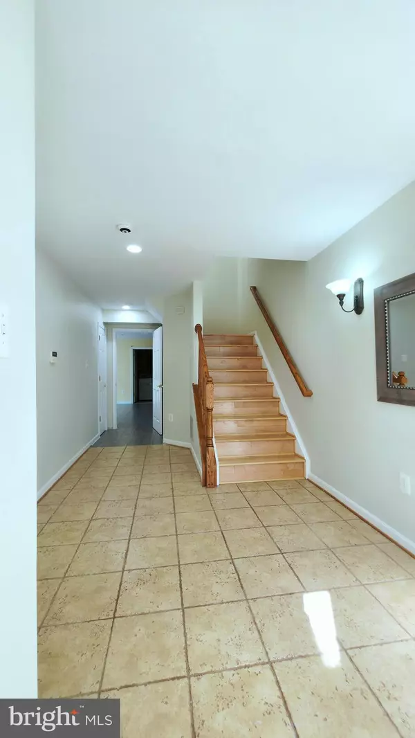 Gainesville, VA 20155,6690 RODERICK LOOP