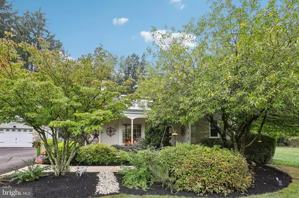 Southampton, PA 18966,902 MANOR LN