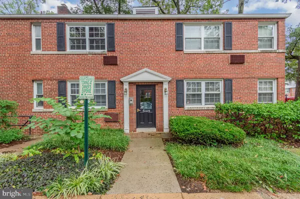 Arlington, VA 22203,4324 2ND RD N #43241
