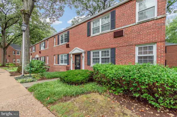 Arlington, VA 22203,4324 2ND RD N #43241