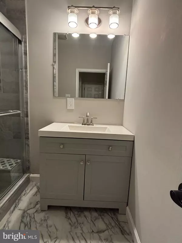 La Plata, MD 20646,9238 CRESCENT LN