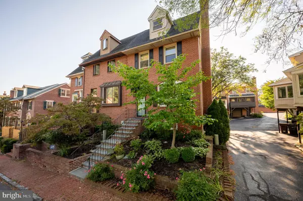 2 ROCKFORD RD, Wilmington, DE 19806