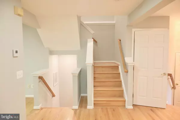 Centreville, VA 20121,6354 FIELD FLOWER TRL