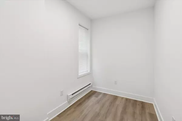 Philadelphia, PA 19140,1945 DENNIE ST