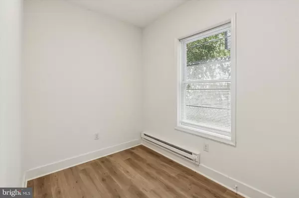 Philadelphia, PA 19140,1945 DENNIE ST