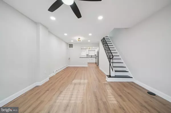 2222 S CROSKEY ST, Philadelphia, PA 19145