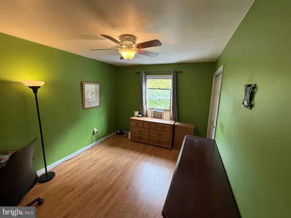 Bordentown, NJ 08505,1 GLEN RD