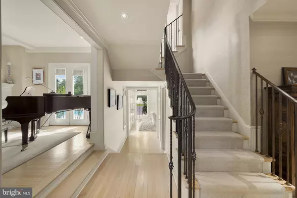 Washington, DC 20016,2927 44TH ST NW