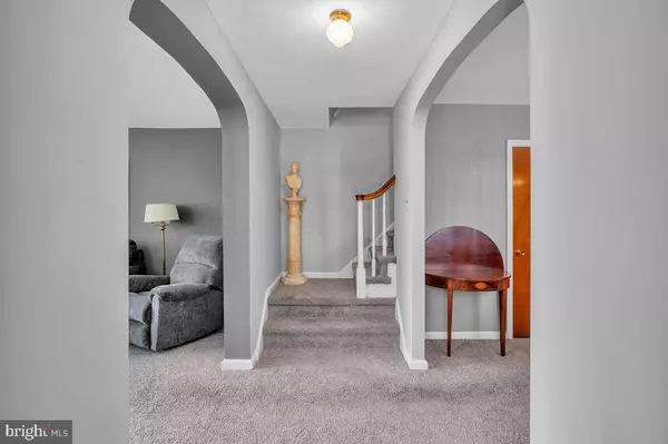 Philadelphia, PA 19152,7416 REVERE ST