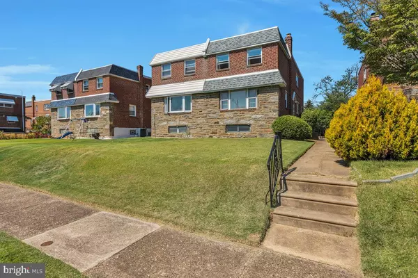 Philadelphia, PA 19152,7416 REVERE ST