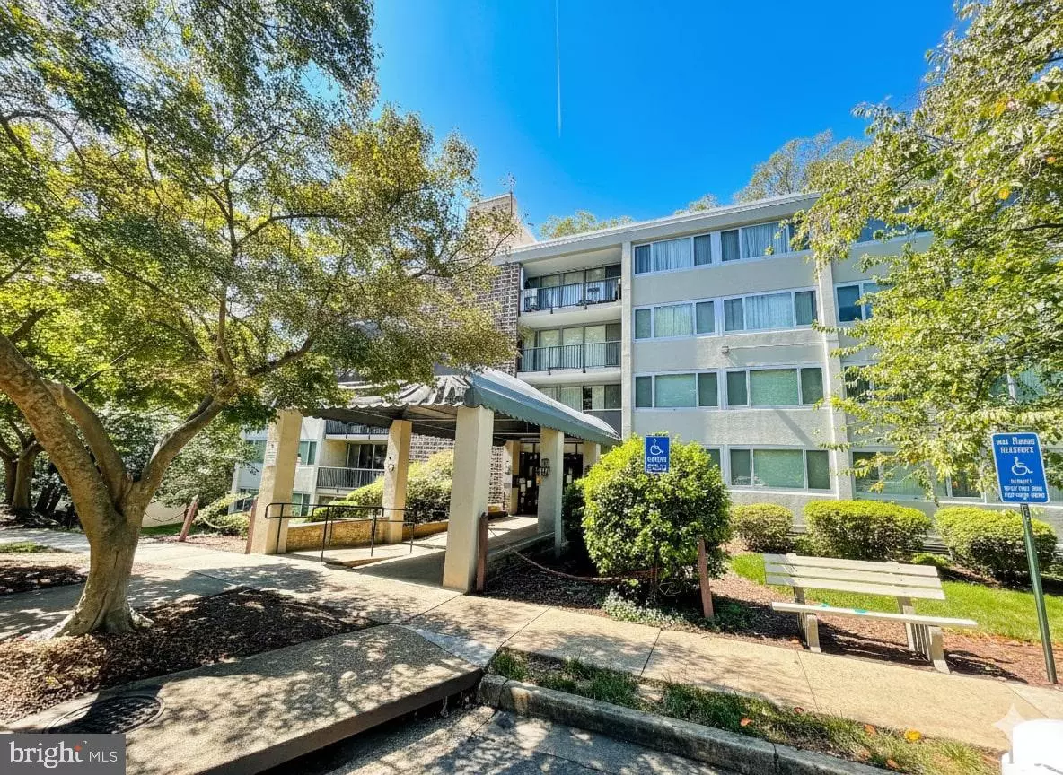 Annandale, VA 22003,4410 BRIARWOOD CT N #47