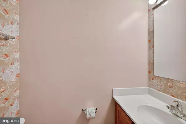 Silver Spring, MD 20902,2890 SCHOOLHOUSE CIR