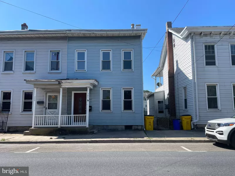 307 DOCK ST, Schuylkill Haven, PA 17972