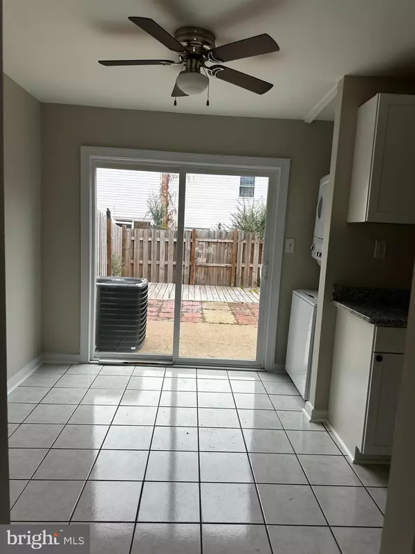 Fredericksburg, VA 22401,325 BROCK SQ