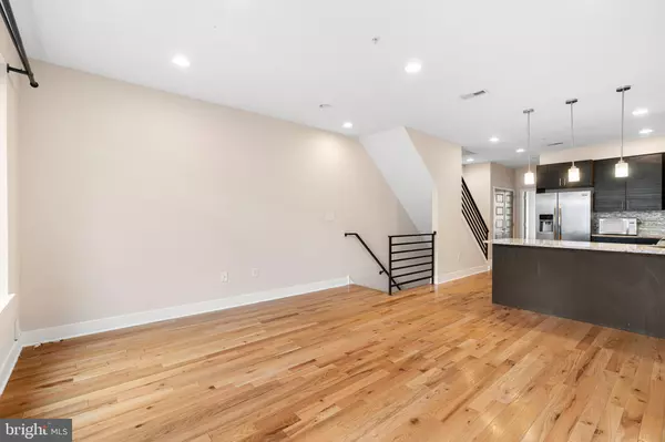 Philadelphia, PA 19130,1625 OGDEN ST #B