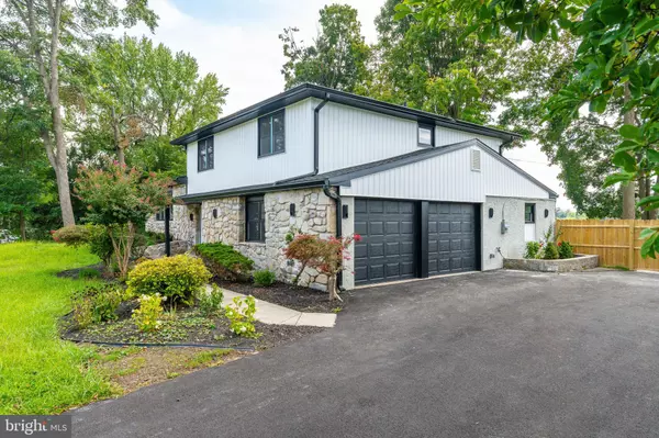 Huntingdon Valley, PA 19006,120 WOODLAND RD