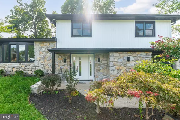 Huntingdon Valley, PA 19006,120 WOODLAND RD